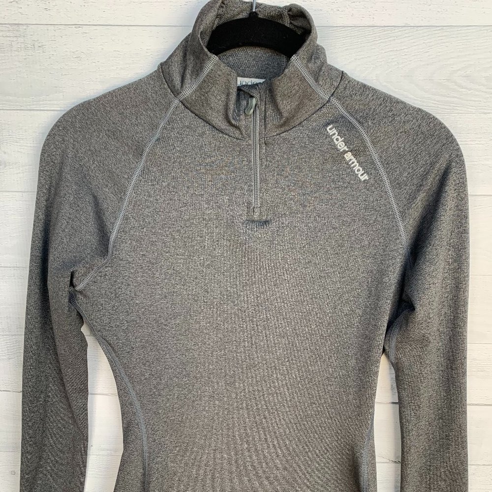 EUC Women's Under Armour Cold Gear Fitted Pullover